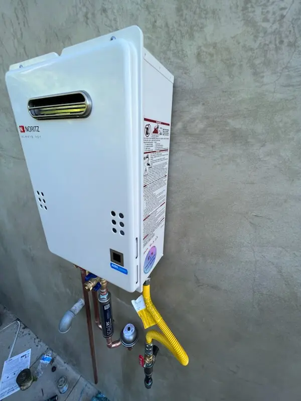 Tankless water heater installation for Cedonia homes